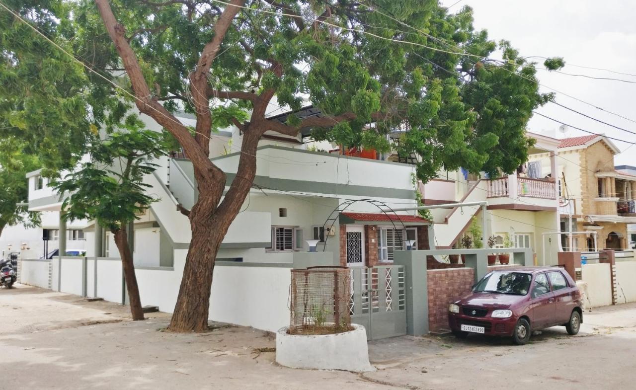 "Go Desert" Homestay Bhuj Extérieur photo