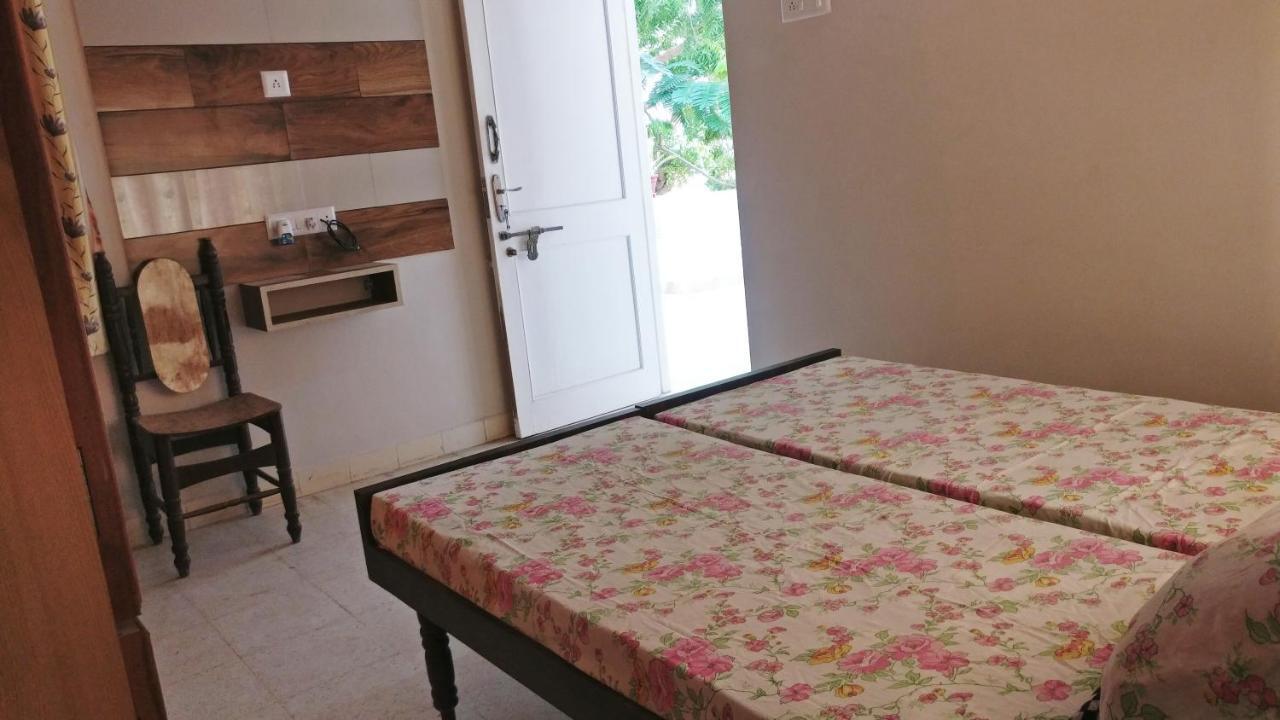 "Go Desert" Homestay Bhuj Extérieur photo